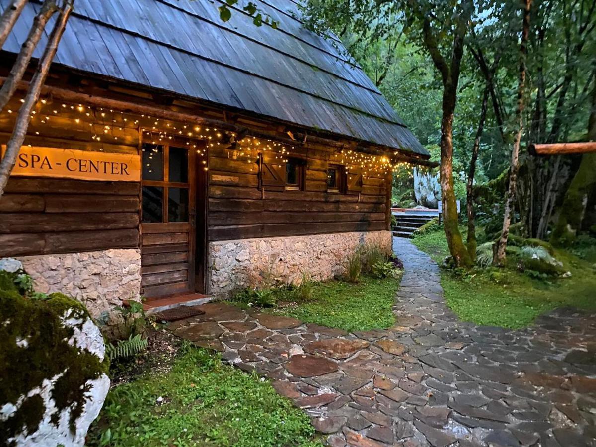 Pristava Lepena Village Екстериор снимка