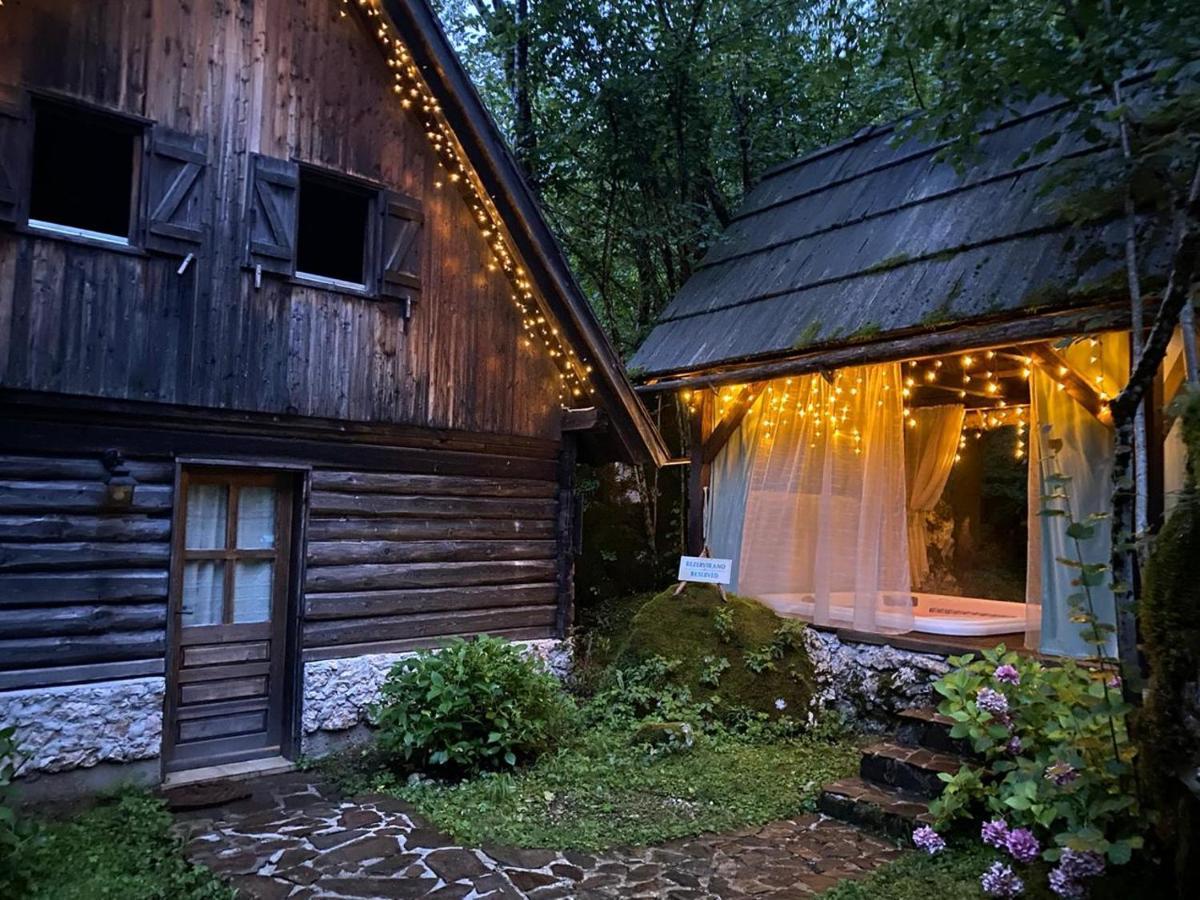 Pristava Lepena Village Екстериор снимка