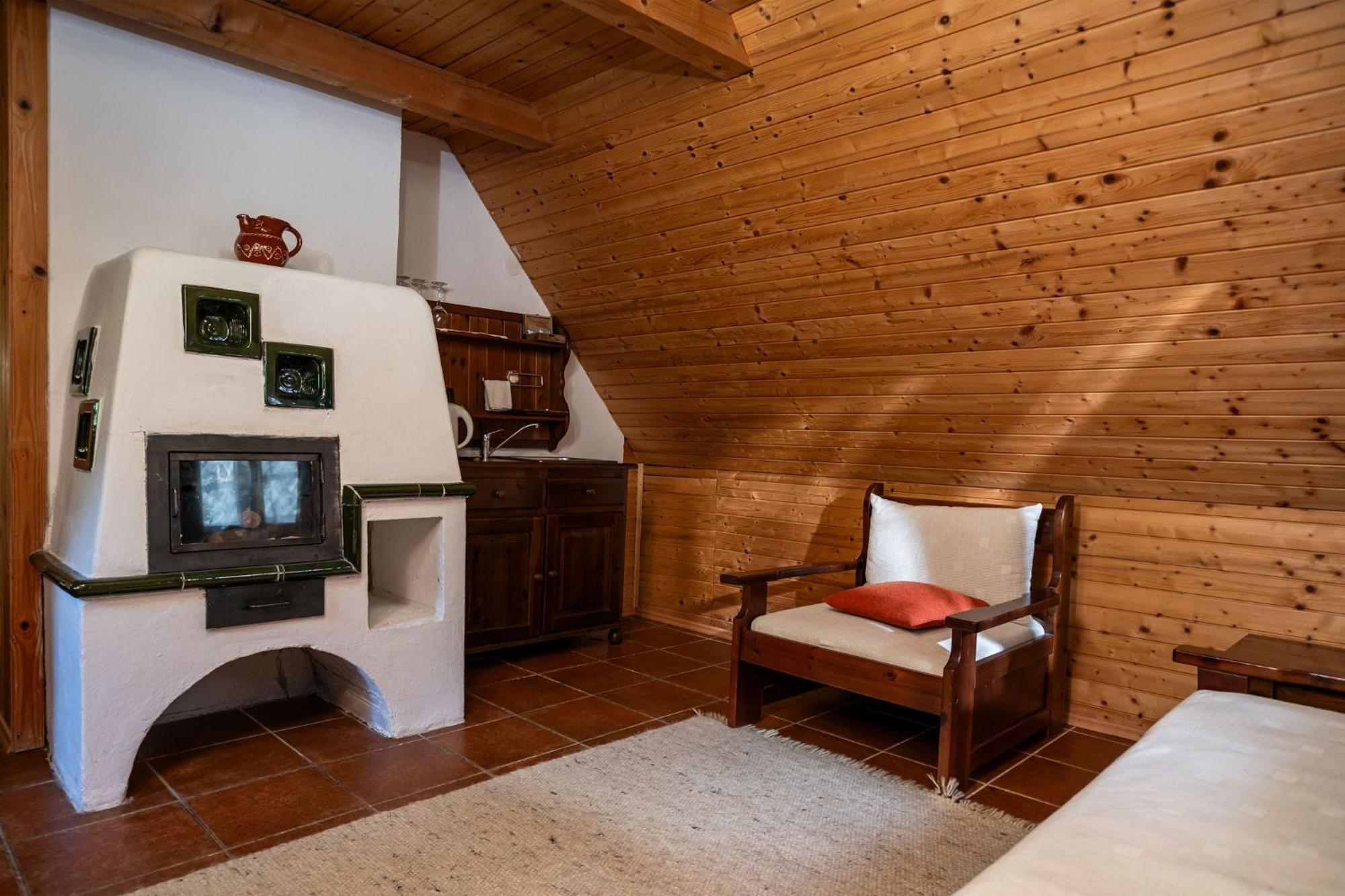 Pristava Lepena Village Екстериор снимка