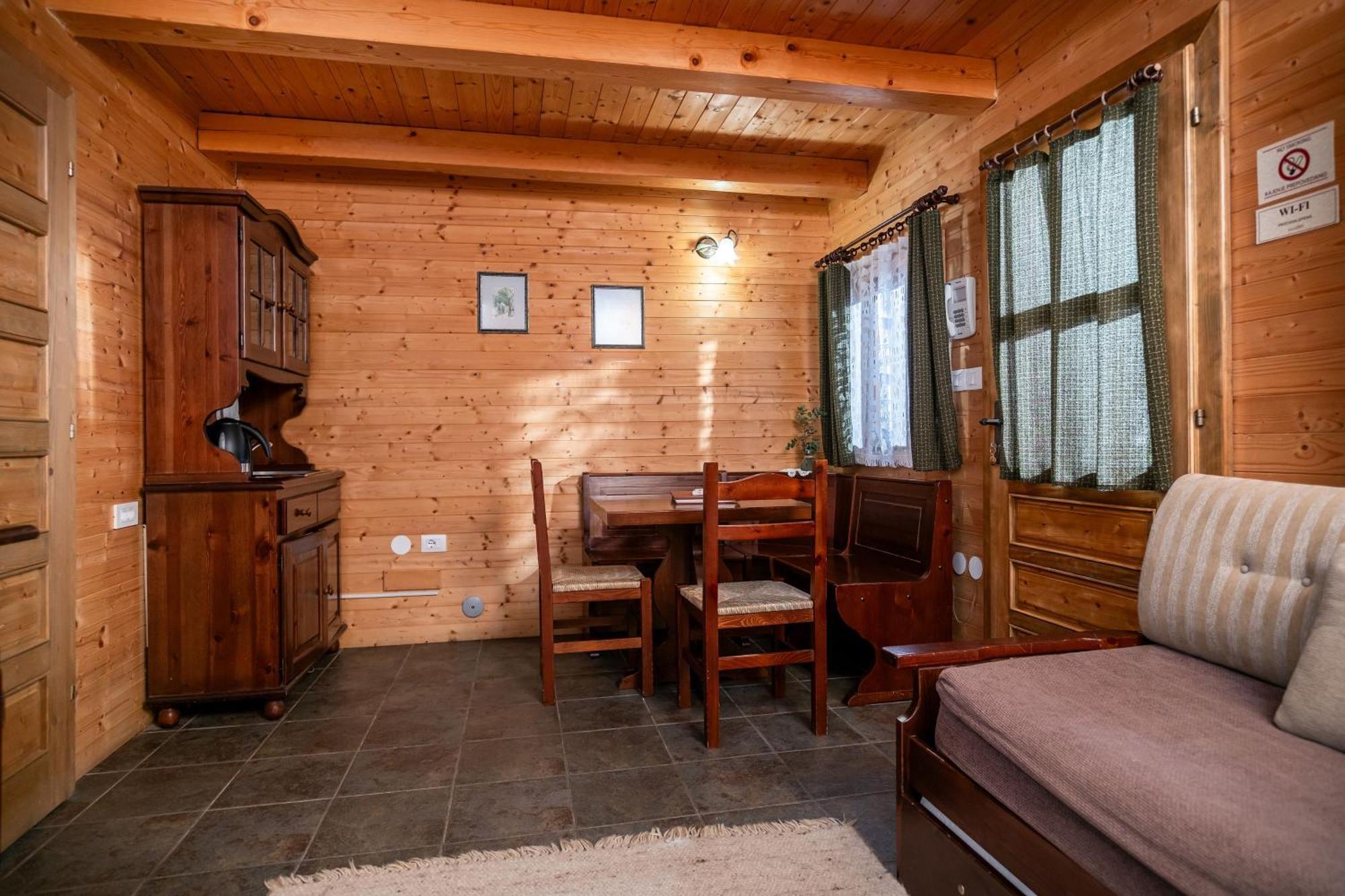 Pristava Lepena Village Екстериор снимка