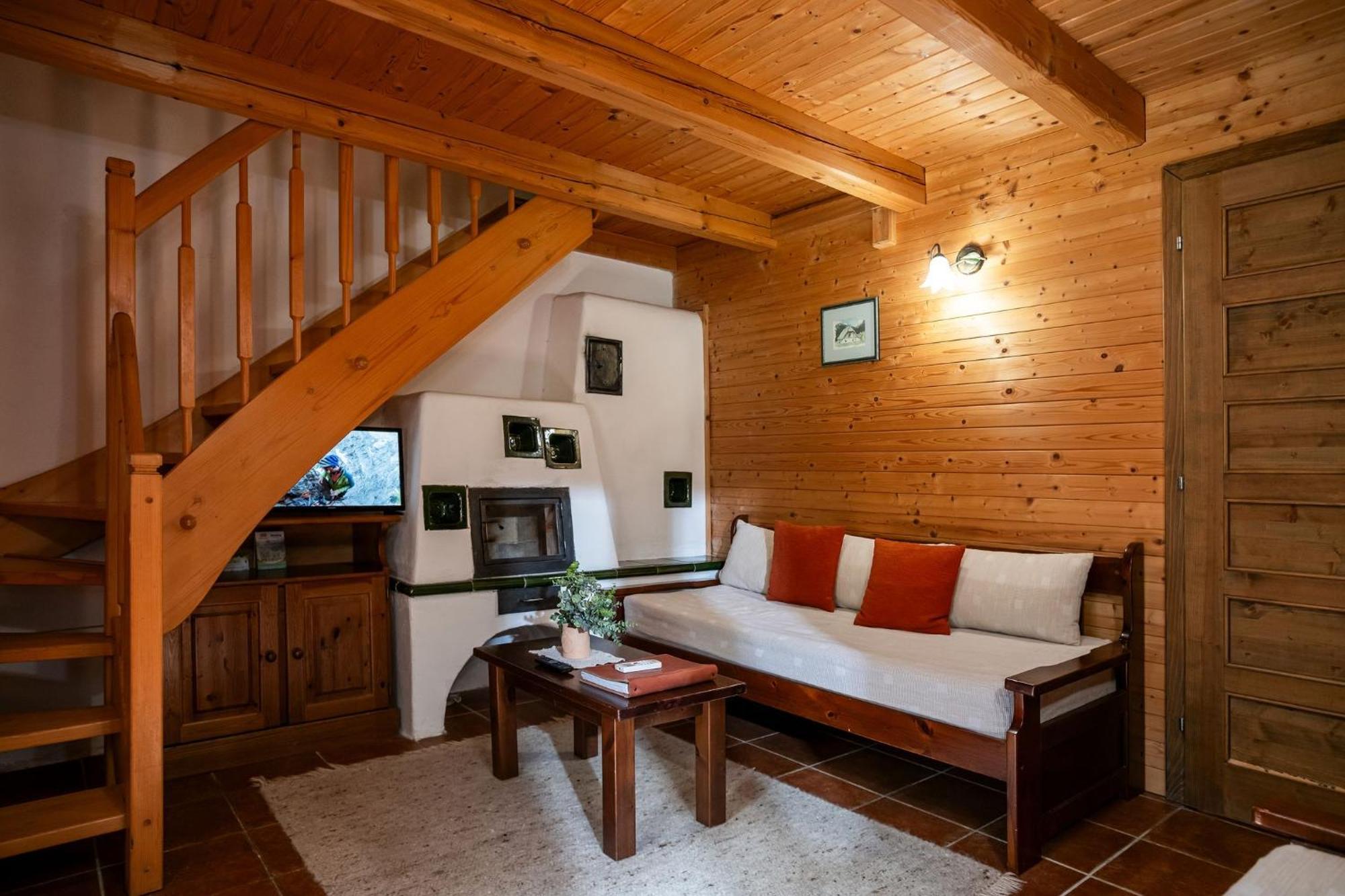 Pristava Lepena Village Екстериор снимка
