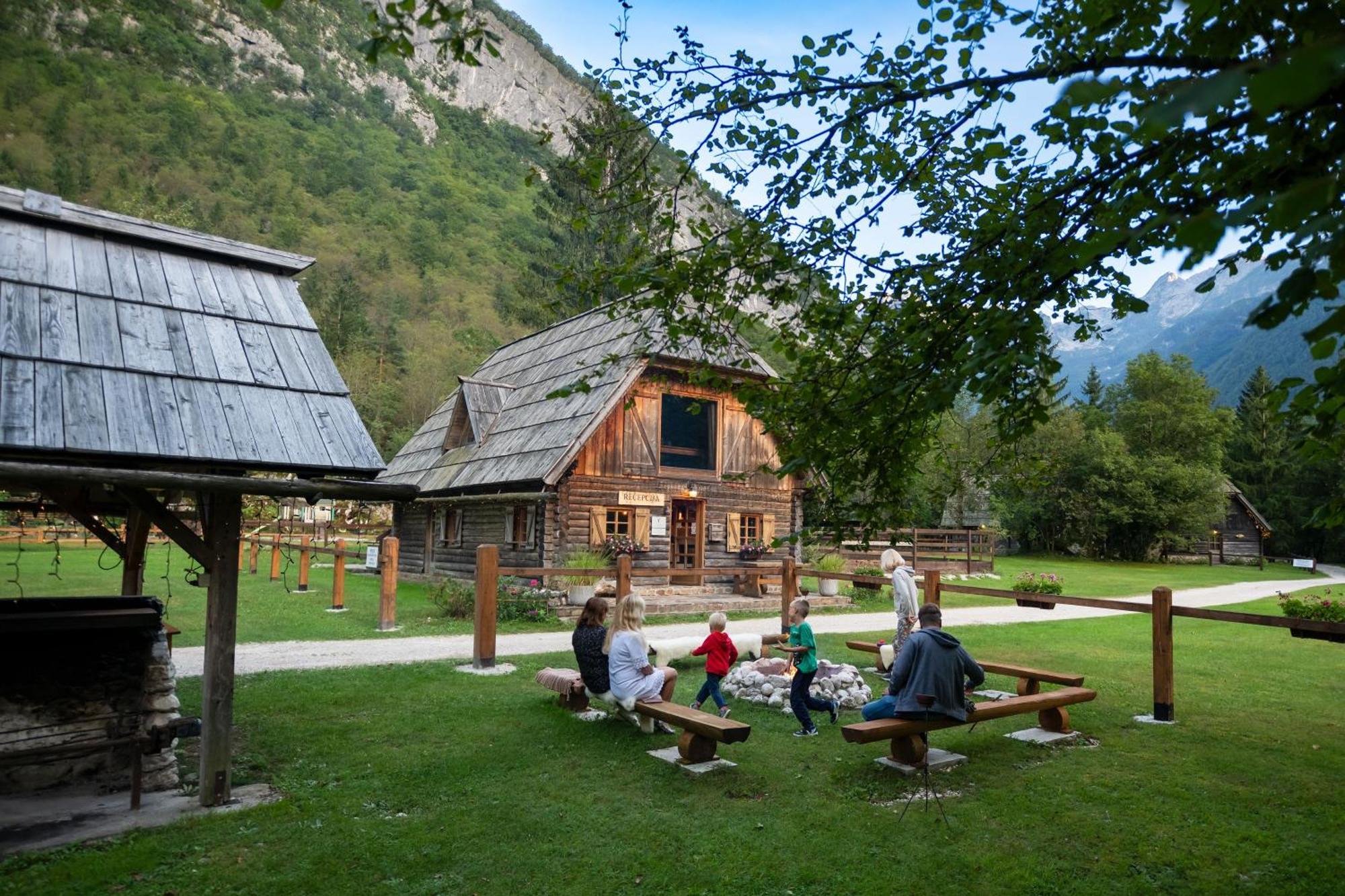 Pristava Lepena Village Екстериор снимка