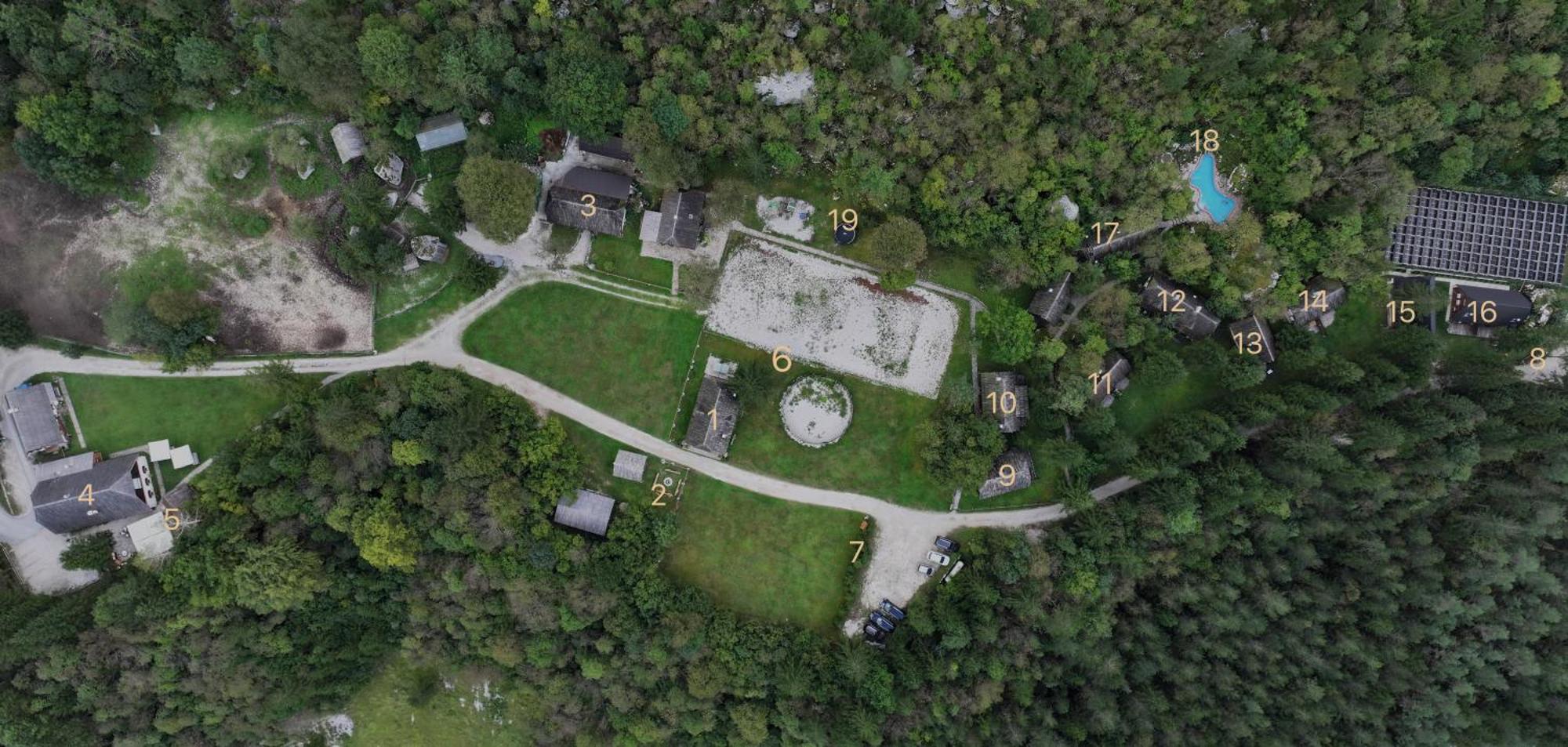 Pristava Lepena Village Екстериор снимка